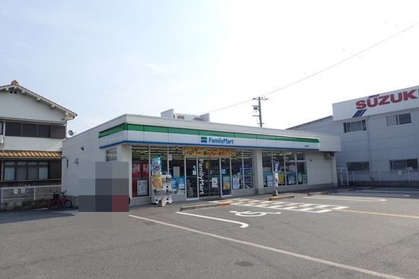 エスポワールソプラ(ファミリーマート堺草部店)