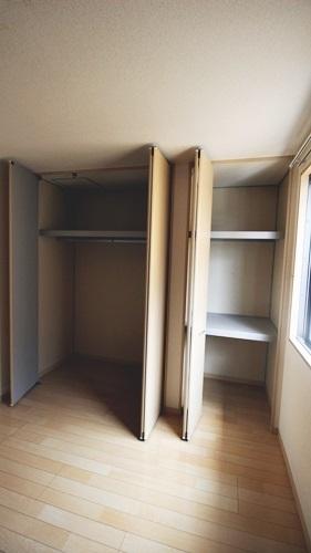堺市西区草部のアパート