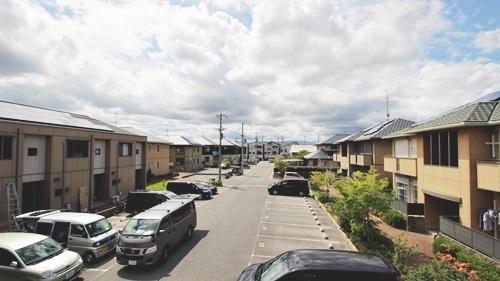 堺市西区草部のアパート