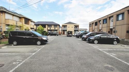 堺市西区草部のアパート