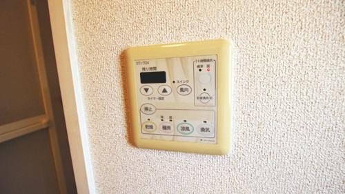 堺市西区草部のアパート