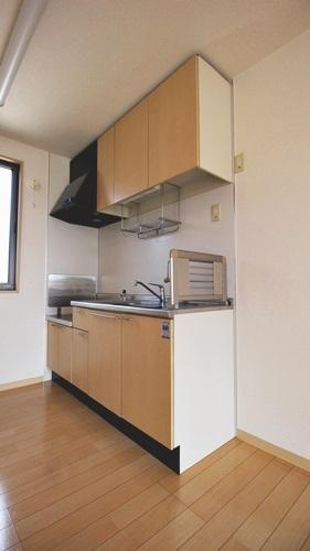堺市西区草部のアパート