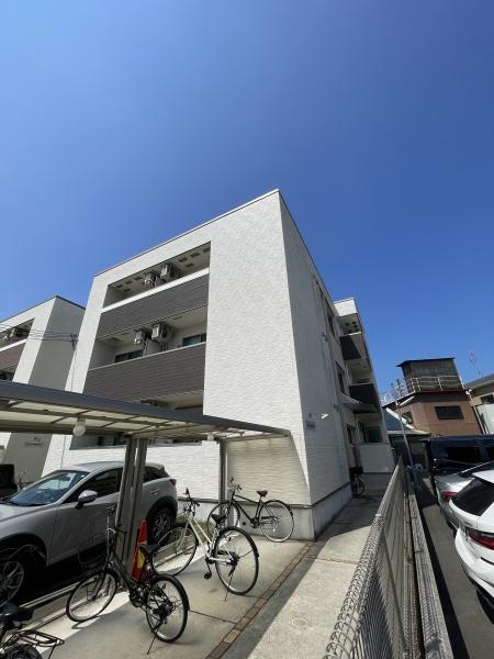 堺市西区鳳中町9丁のアパート(エントランス)