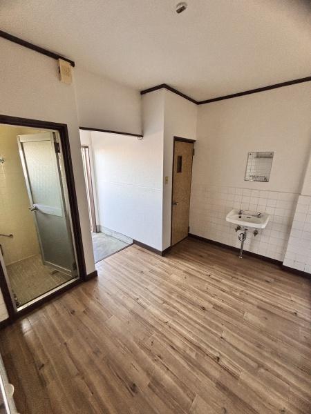 日高マンション