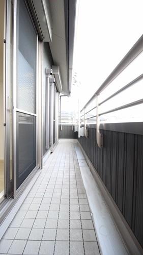 堺市西区鳳北町６丁のアパート