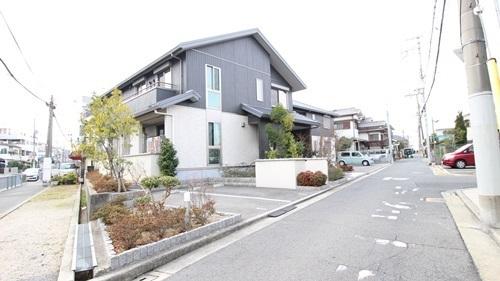 堺市西区鳳北町６丁のアパート