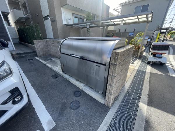 堺市西区鳳中町５丁のアパート