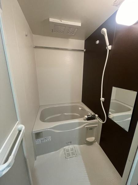 堺市西区鳳中町５丁のアパート