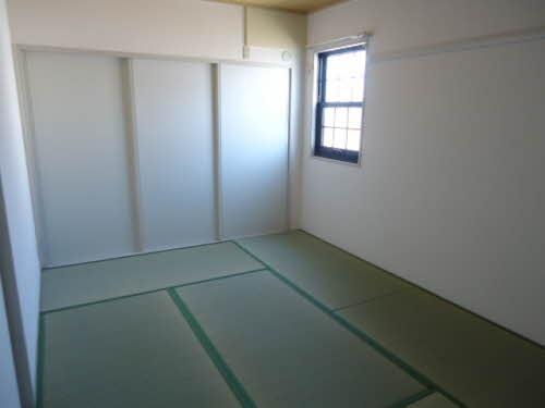 泉大津市北豊中町１丁目のアパート