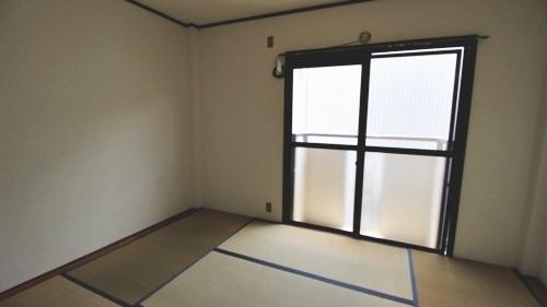 プティセゾン草部