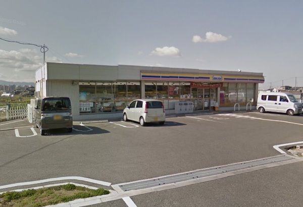 コンフォート和泉B棟(ミニストップ和泉池田下町店)
