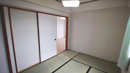 ロイヤルメゾン羽衣