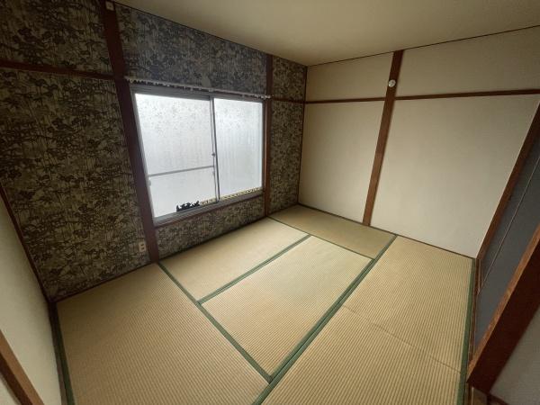 鳳東町貸家