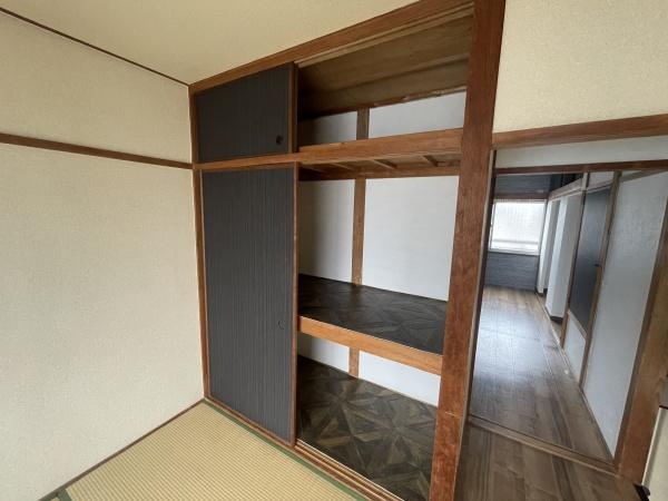 鳳東町貸家