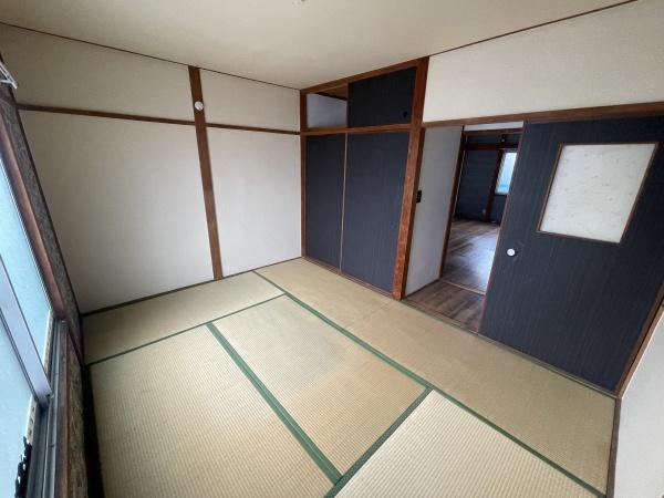 鳳東町貸家