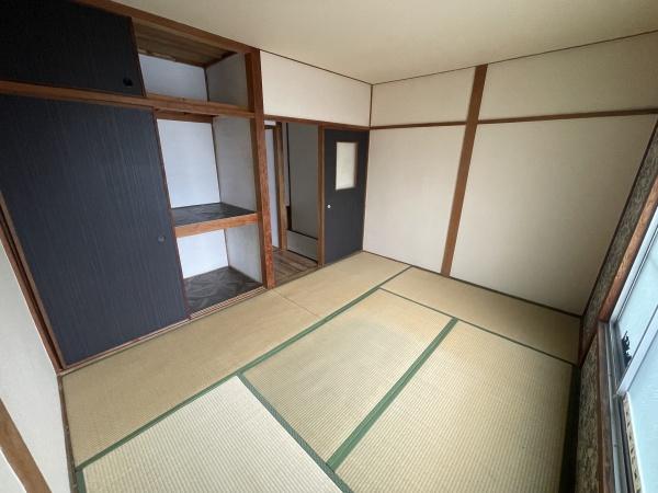 鳳東町貸家