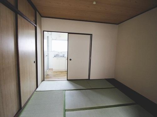 イソミハイツ