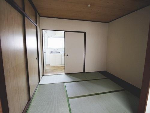 イソミハイツ