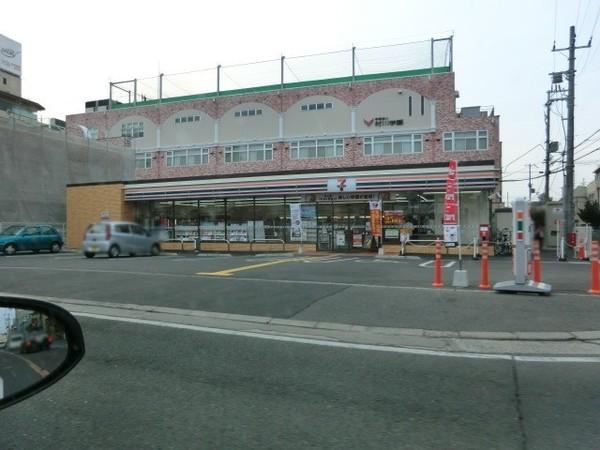 グランミール　A棟(セブンイレブン和泉一条院町店)