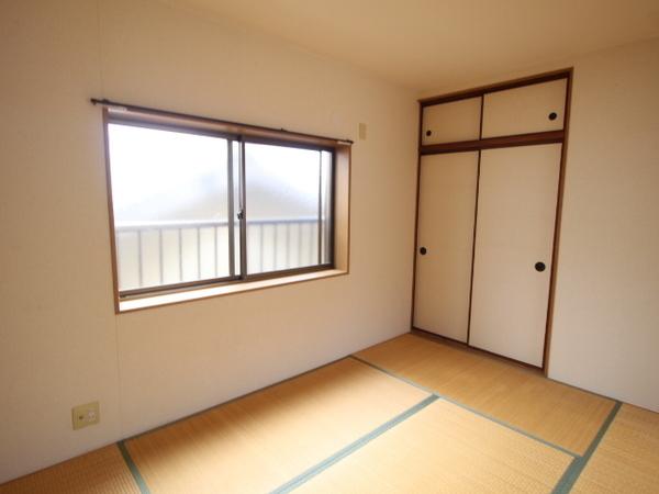 鳳中町5丁貸家　東棟