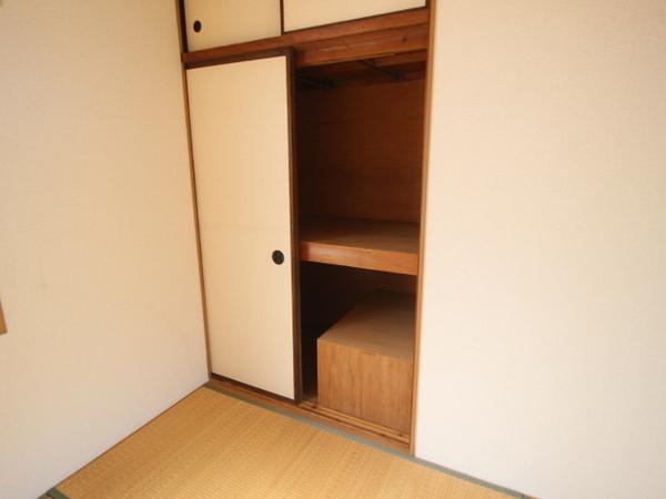 鳳中町5丁貸家　東棟