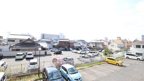 アーバン西取石