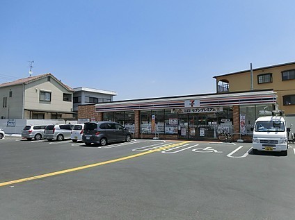 ハウスエルロンド(セブンイレブン和泉和気町店)