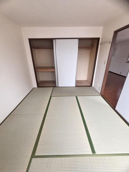ファミ－ル取石　A棟