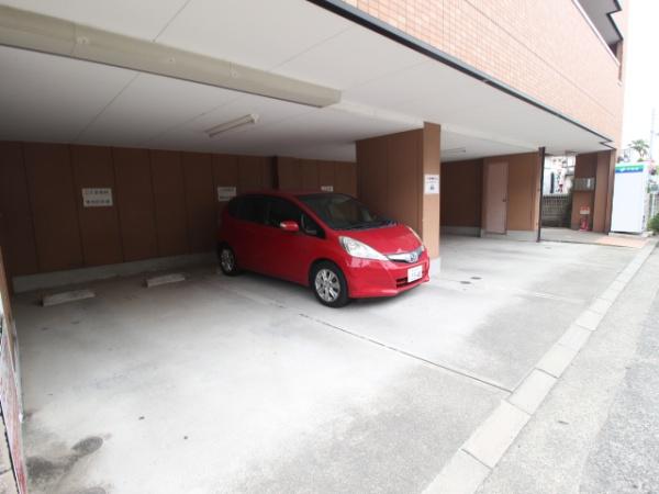 エミーユ1(駐車場)