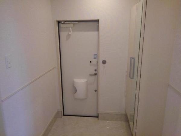 ローレルコート高津2(玄関)