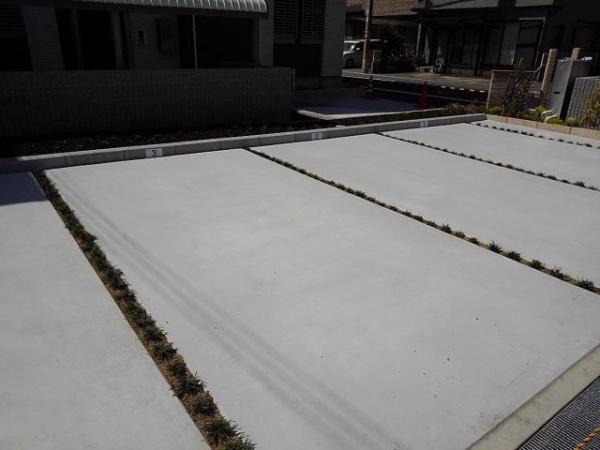 ローレルコート高津2(駐車場)