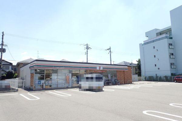 フジパレスサン(セブンイレブン堺浜寺諏訪森町店)