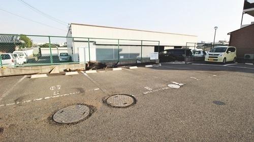 セカンドパレス