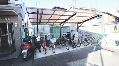 クイーンズコート取石