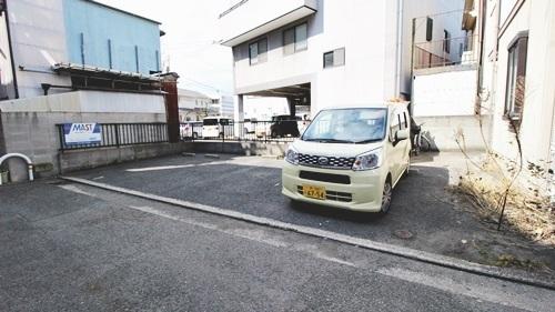 ドミール・イシヅ