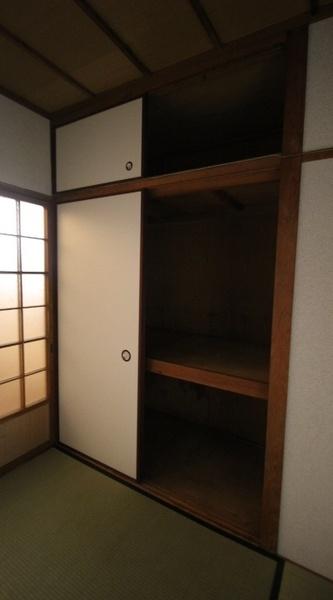 日高マンション
