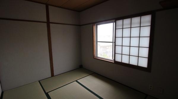 日高マンション