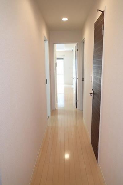 シャーメゾンからたち(玄関)