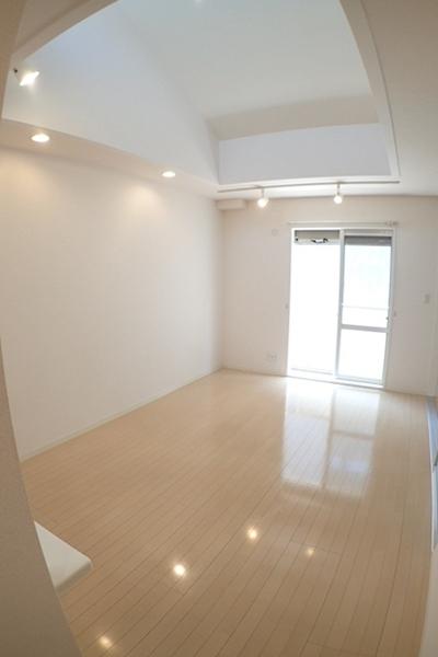 シャーメゾンからたち(リビング)