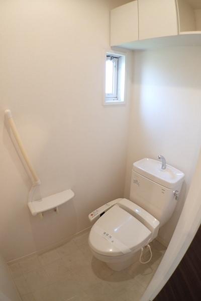 シャーメゾンからたち(トイレ)