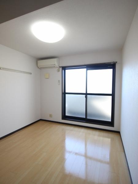 パルコート清水2番館