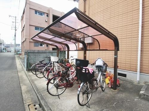 モアクレストいずみ