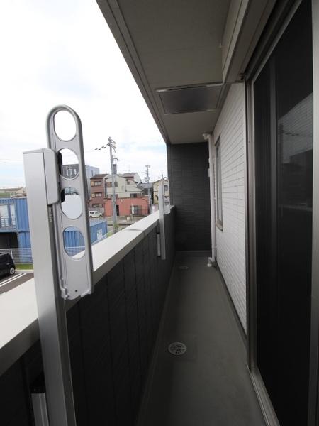 アンソレイエ　B棟