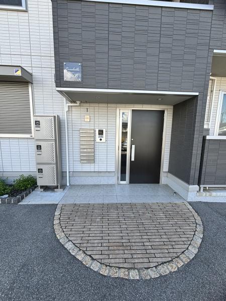 アンソレイエ　B棟