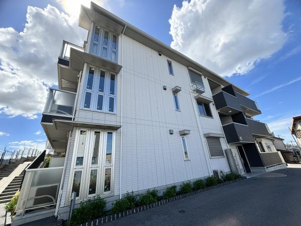 アンソレイエ　B棟