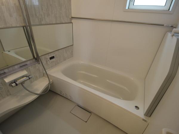 アンソレイエ　B棟