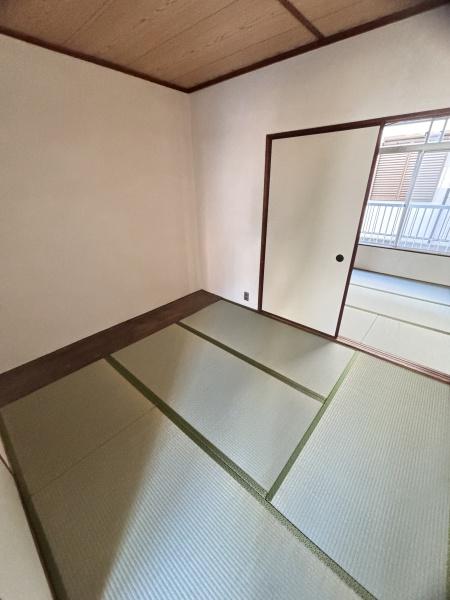 イソミハイツ