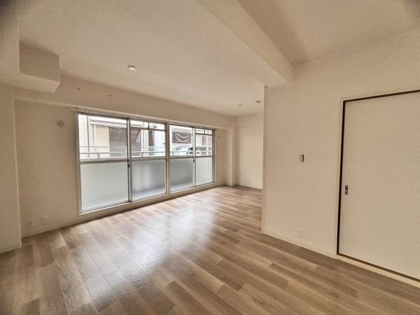 セブンコートなかの