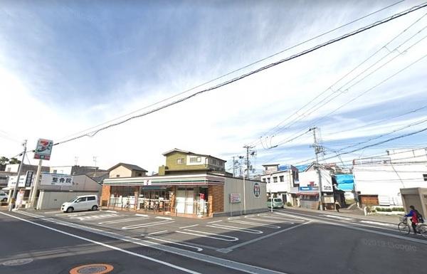 コート・エクラン 光(セブンイレブン泉大津菅原町店)