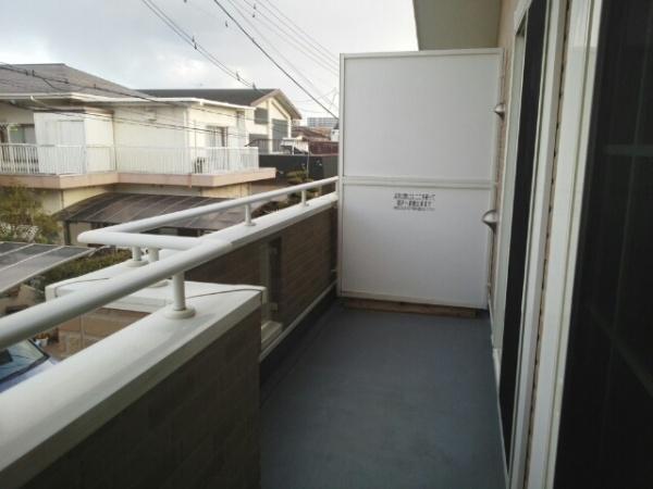 ポライトリー(バルコニー)